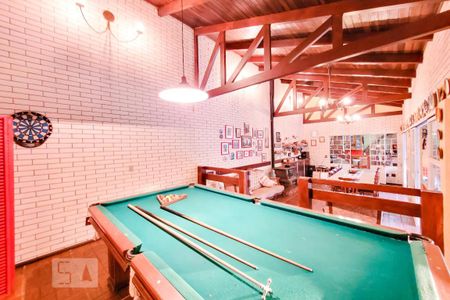 Casa à venda com 490m², 4 quartos e 4 vagas Casa à venda com 490m², 4 quartos e 4 vagasSala de Jogos