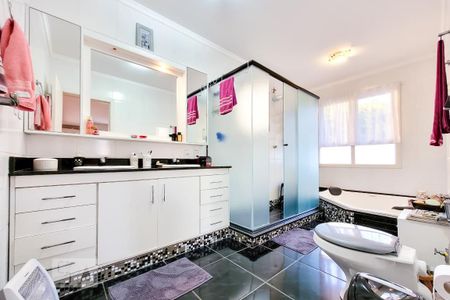 Casa à venda com 490m², 4 quartos e 4 vagas Casa à venda com 490m², 4 quartos e 4 vagassuíte 3