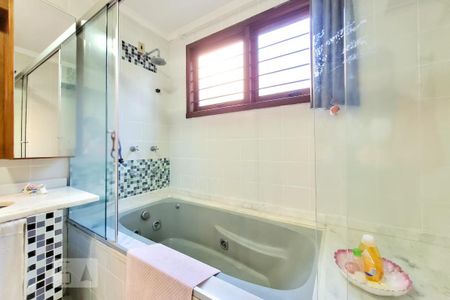 Casa à venda com 490m², 4 quartos e 4 vagas Casa à venda com 490m², 4 quartos e 4 vagassuíte 1