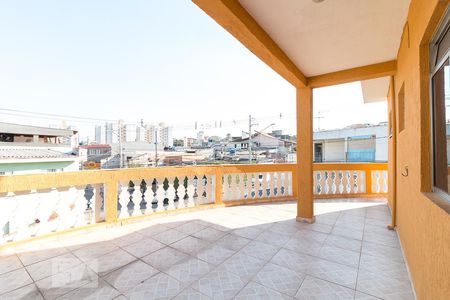 Casa à venda com 160m², 4 quartos e 2 vagasTerraço