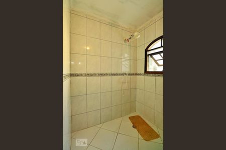 Casa para alugar com 224m², 3 quartos e 5 vagasBanheiro Social