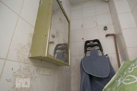 Apartamento à venda com 75m², 3 quartos e sem vagaBanheiro de Serviço