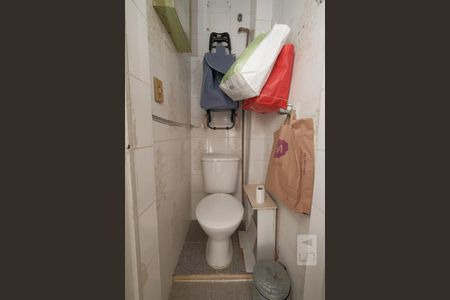 Apartamento à venda com 75m², 3 quartos e sem vagaBanheiro de Serviço