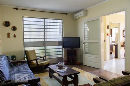 Casa à venda com 398m², 5 quartos e 4 vagas Casa à venda com 398m², 5 quartos e 4 vagasSala 2