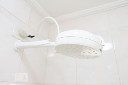 Casa à venda com 180m², 2 quartos e 2 vagasBanheiro suíte 2