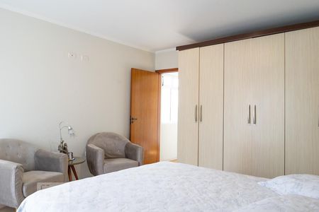 Casa à venda com 180m², 2 quartos e 2 vagasSuíte 1