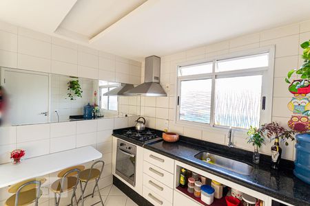 Apartamento à venda com 140m², 2 quartos e 1 vagaCozinha 