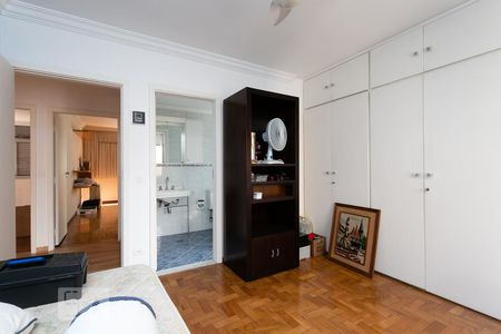 Apartamento à venda com 200m², 4 quartos e 2 vagas Apartamento à venda com 200m², 4 quartos e 2 vagasSuíte 2