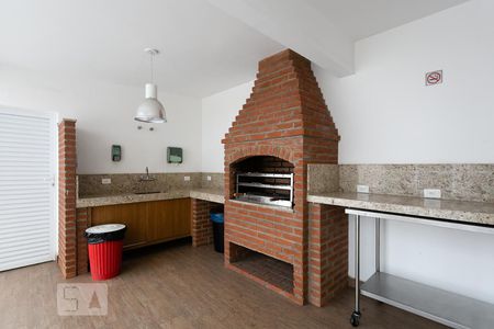 Apartamento à venda com 200m², 4 quartos e 2 vagas Apartamento à venda com 200m², 4 quartos e 2 vagasÁrea comum - Churrasqueira