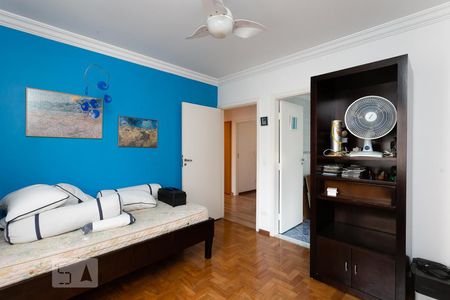 Apartamento à venda com 200m², 4 quartos e 2 vagas Apartamento à venda com 200m², 4 quartos e 2 vagasSuíte 2