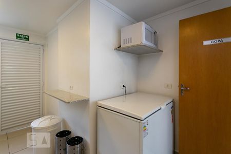 Apartamento à venda com 200m², 4 quartos e 2 vagas Apartamento à venda com 200m², 4 quartos e 2 vagasÁrea comum - Salão de festas