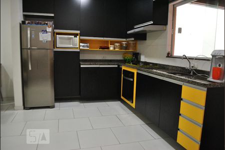 Casa à venda com 130m², 2 quartos e 3 vagasCozinha