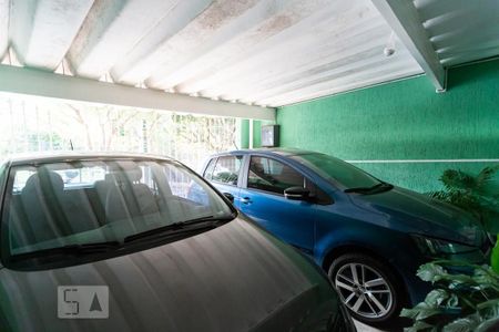 Casa à venda com 146m², 3 quartos e 2 vagas Casa à venda com 146m², 3 quartos e 2 vagasGaragem