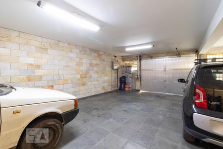 Casa à venda com 130m², 5 quartos e 4 vagas Casa à venda com 130m², 5 quartos e 4 vagasGaragem