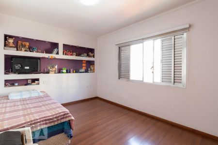 Casa à venda com 130m², 5 quartos e 4 vagas Casa à venda com 130m², 5 quartos e 4 vagasSuíte 2