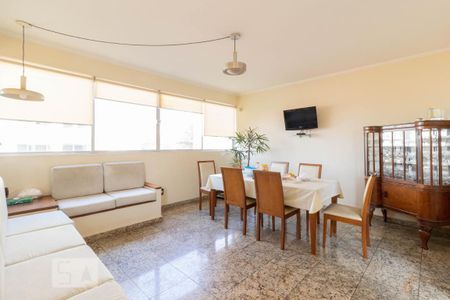 Casa à venda com 130m², 5 quartos e 4 vagas Casa à venda com 130m², 5 quartos e 4 vagasCopa