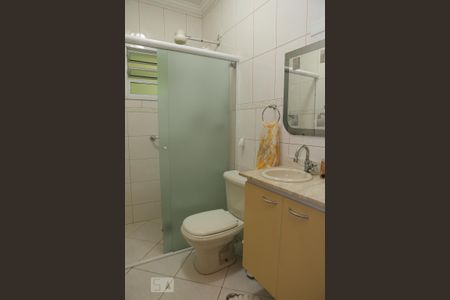 Casa à venda com 244m², 4 quartos e 4 vagasBanheiro do Quarto 4