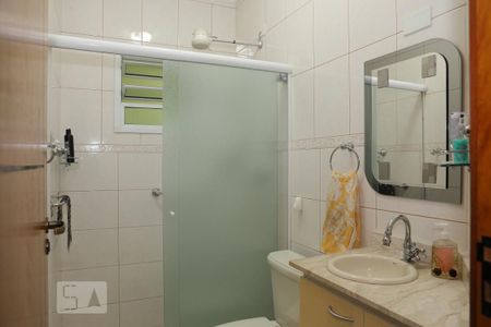 Casa à venda com 244m², 4 quartos e 4 vagasBanheiro do Quarto 4