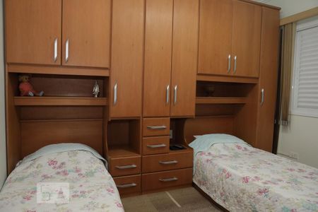 Casa à venda com 244m², 4 quartos e 4 vagasQuarto 4