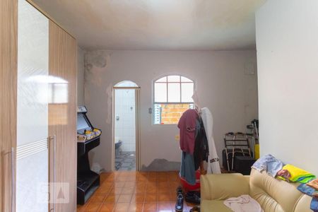 Casa à venda com 300m², 3 quartos e 1 vagaSuíte