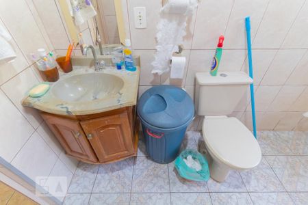 Casa à venda com 300m², 3 quartos e 1 vagaBanheiro 2