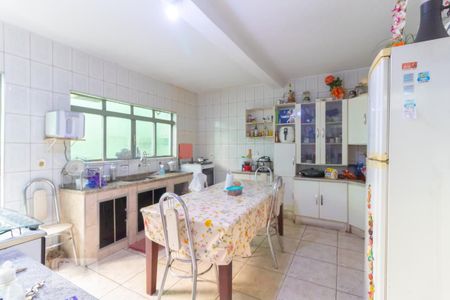 Casa à venda com 300m², 3 quartos e 1 vagaCozinha