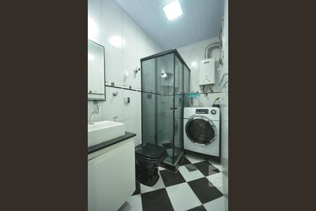 Banheiro Social de kitnet/studio para alugar com 1 quarto, 27m² em Flamengo, Rio de Janeiro