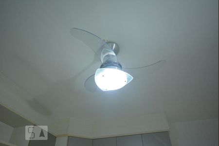 Detalhe da Sala/Quarto - Ventilador  de kitnet/studio para alugar com 1 quarto, 27m² em Flamengo, Rio de Janeiro