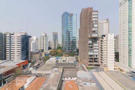 Vista Sala de apartamento à venda com 2 quartos, 102m² em Itaim Bibi, São Paulo