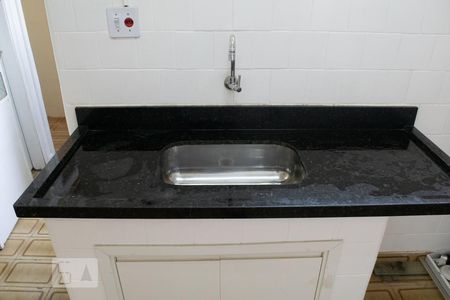 Apartamento à venda com 104m², 3 quartos e sem vaga Apartamento à venda com 104m², 3 quartos e sem vagaDetalhe da Cozinha