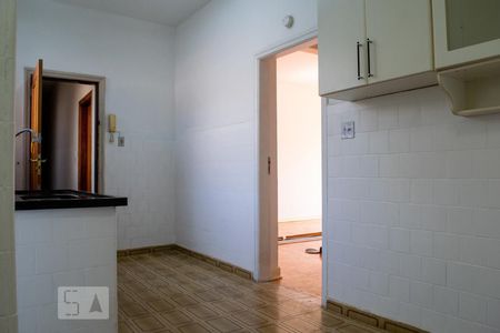 Apartamento à venda com 104m², 3 quartos e sem vaga Apartamento à venda com 104m², 3 quartos e sem vagaCozinha