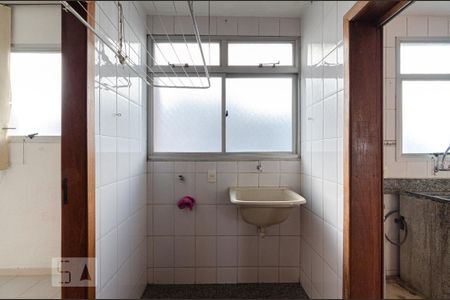 Apartamento à venda com 230m², 3 quartos e 2 vagas Apartamento à venda com 230m², 3 quartos e 2 vagasÁrea de Serviço