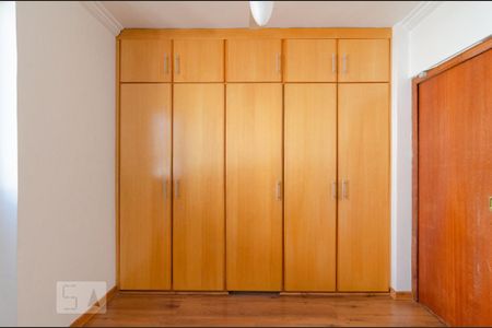 Apartamento à venda com 230m², 3 quartos e 2 vagas Apartamento à venda com 230m², 3 quartos e 2 vagasQuarto 3