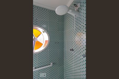 Casa à venda com 180m², 3 quartos e 2 vagasBanheiro Quarto 3 - Suíte