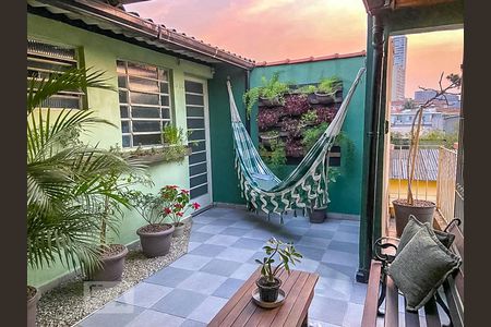 Casa à venda com 180m², 3 quartos e 2 vagasTerraço