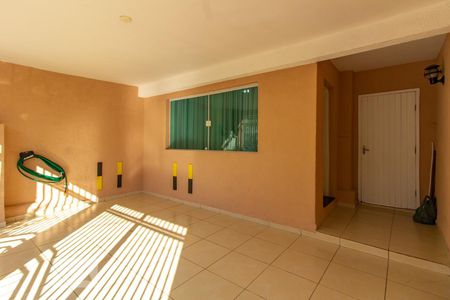 Casa à venda com 180m², 3 quartos e 2 vagasGaragem
