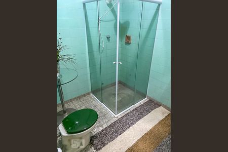 Casa à venda com 180m², 3 quartos e 2 vagasBanheiro Terraço