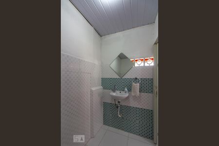 Casa à venda com 180m², 3 quartos e 2 vagasBanheiro Escritório