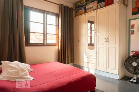 Casa à venda com 177m², 4 quartos e 2 vagas Casa à venda com 177m², 4 quartos e 2 vagasSuíte