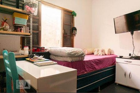 Casa à venda com 177m², 4 quartos e 2 vagas Casa à venda com 177m², 4 quartos e 2 vagasQuarto 2