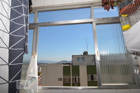 Apartamento à venda com 85m², 3 quartos e 2 vagasCozinha e Área de Serviço