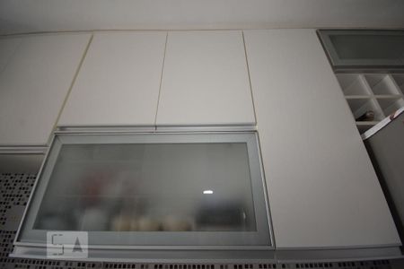 Apartamento à venda com 85m², 3 quartos e 2 vagasCozinha e Área de Serviço - Armários