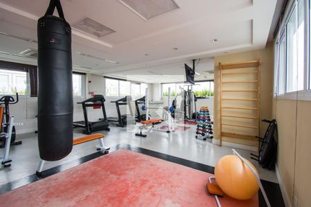 Apartamento para alugar com 51m², 2 quartos e 1 vaga Apartamento para alugar com 51m², 2 quartos e 1 vagaÁrea comum - Academia