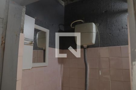 Casa à venda com 254m², 4 quartos e 1 vagaBanheiro de serviço parte 02