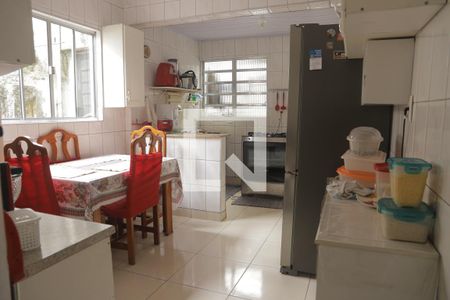 Casa à venda com 254m², 4 quartos e 1 vagaCozinha Parte 02