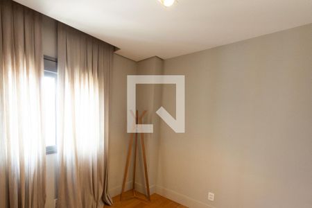 Suíte 1 de apartamento à venda com 2 quartos, 81m² em Vila Olímpia, São Paulo