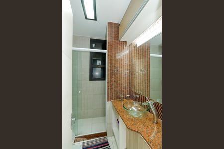 Apartamento à venda com 58m², 2 quartos e sem vaga Apartamento à venda com 58m², 2 quartos e sem vagaBanheiro