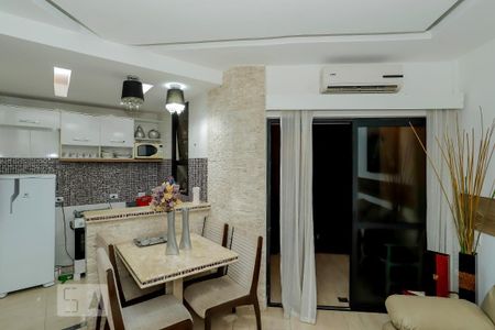 Apartamento à venda com 58m², 2 quartos e sem vaga Apartamento à venda com 58m², 2 quartos e sem vagaCozinha