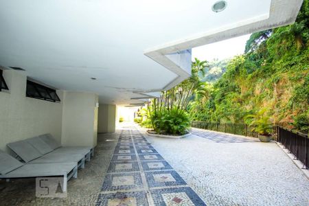 Apartamento à venda com 58m², 2 quartos e sem vaga Apartamento à venda com 58m², 2 quartos e sem vagaÁrea comum - Piscina