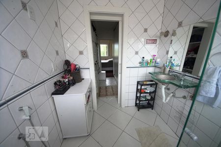 Casa à venda com 192m², 3 quartos e 2 vagasBanheiro da Suíte